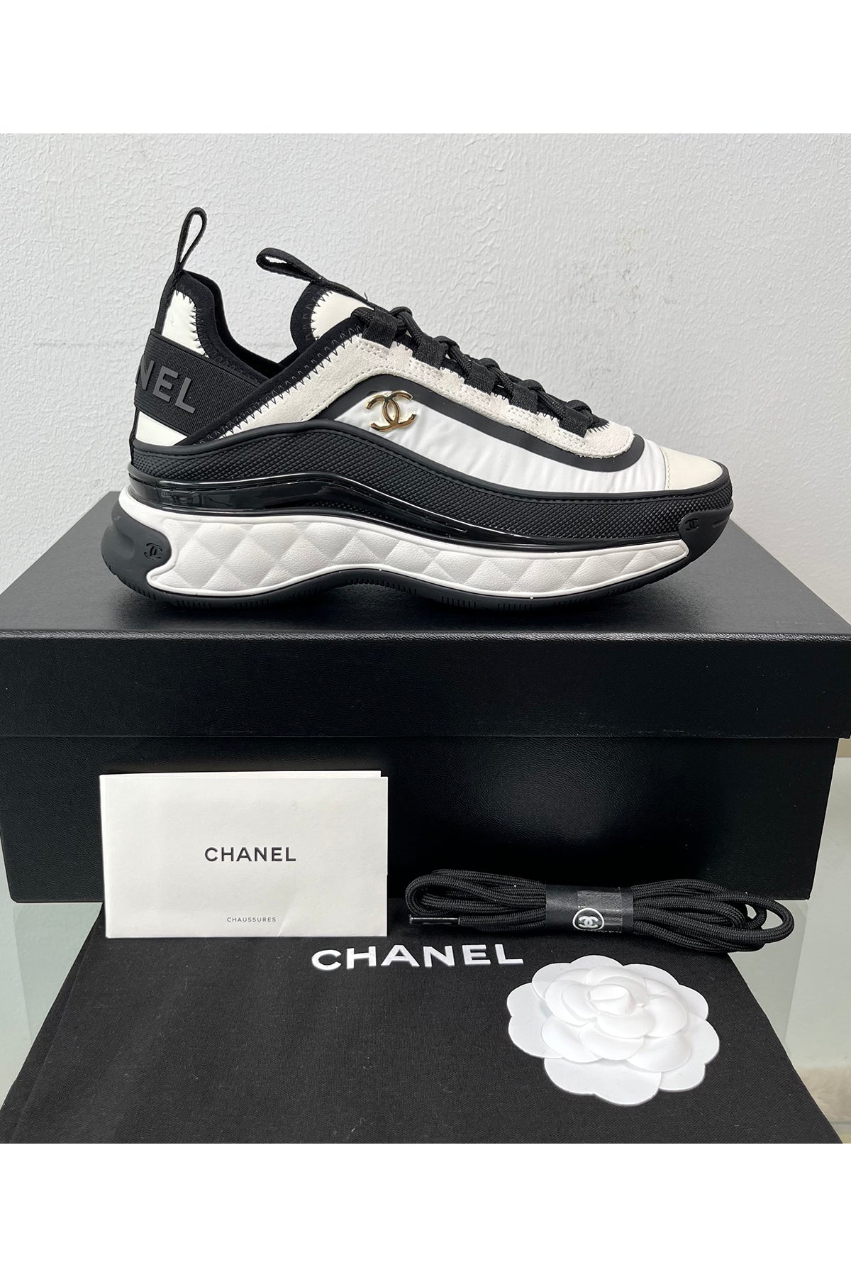 106036 Women Shoes - 24HEARTZ