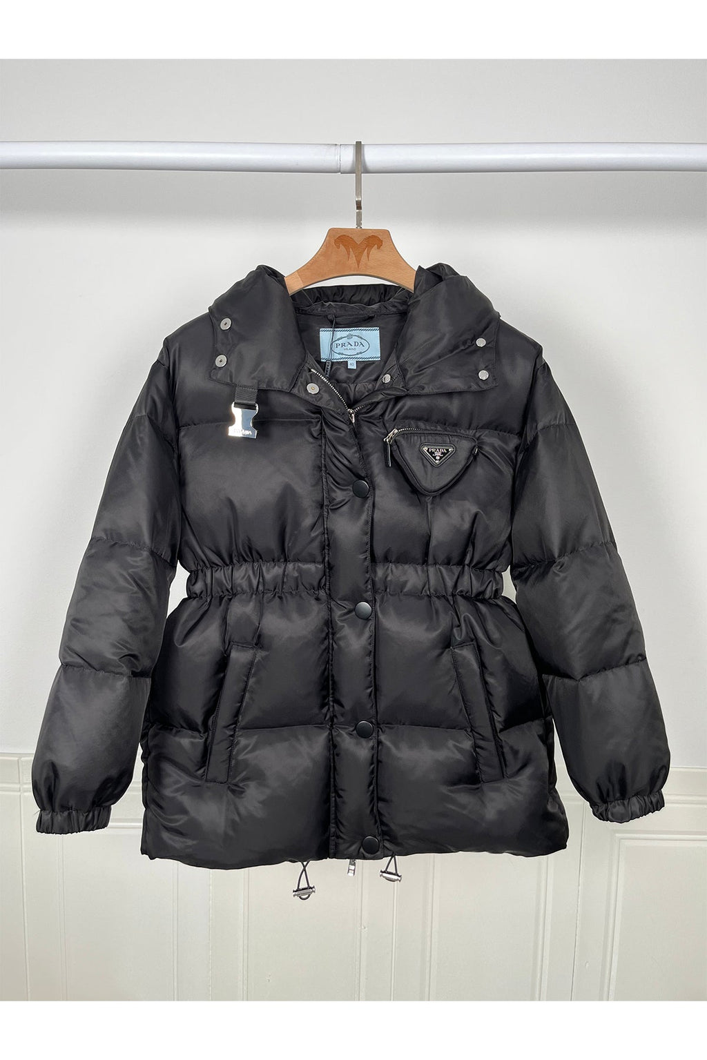 108646 Women Jackets - 24HEARTZ