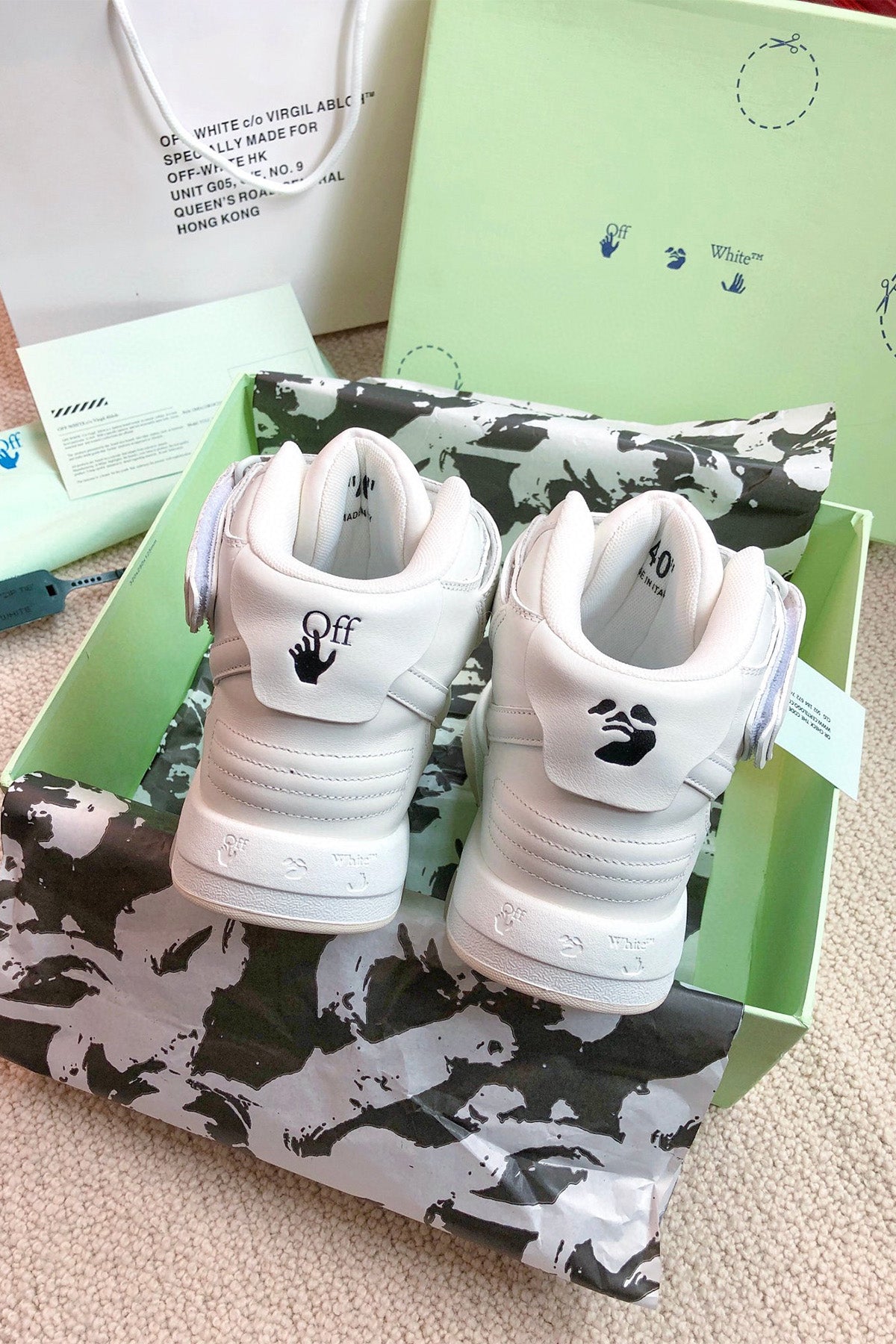 109134 Women Shoes - 24HEARTZ