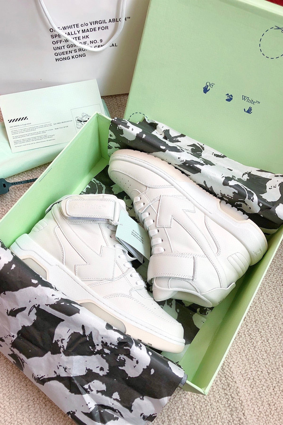 109134 Women Shoes - 24HEARTZ