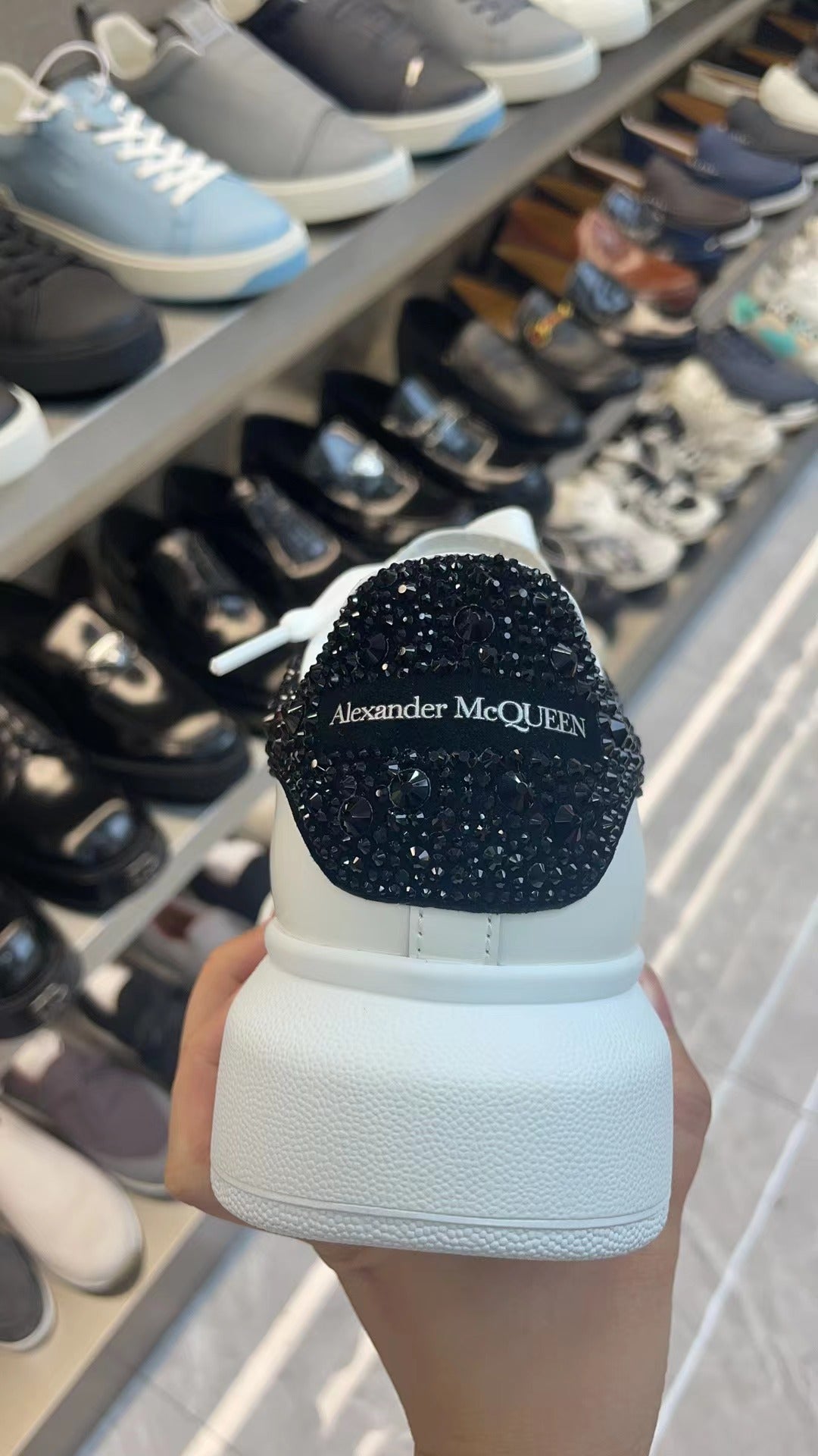 109341 Women Shoes - 24HEARTZ