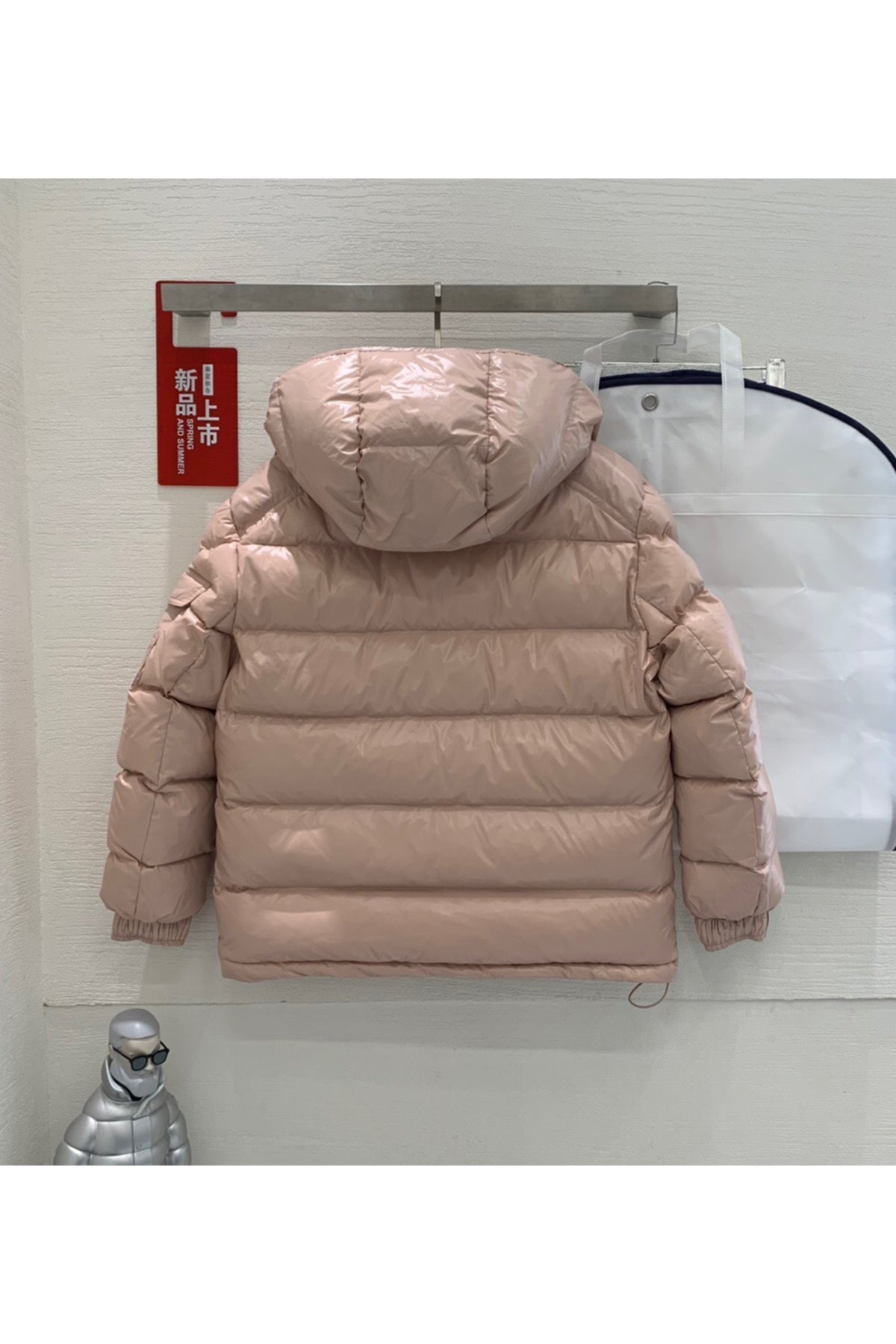 114913 Women Jackets - 24HEARTZ