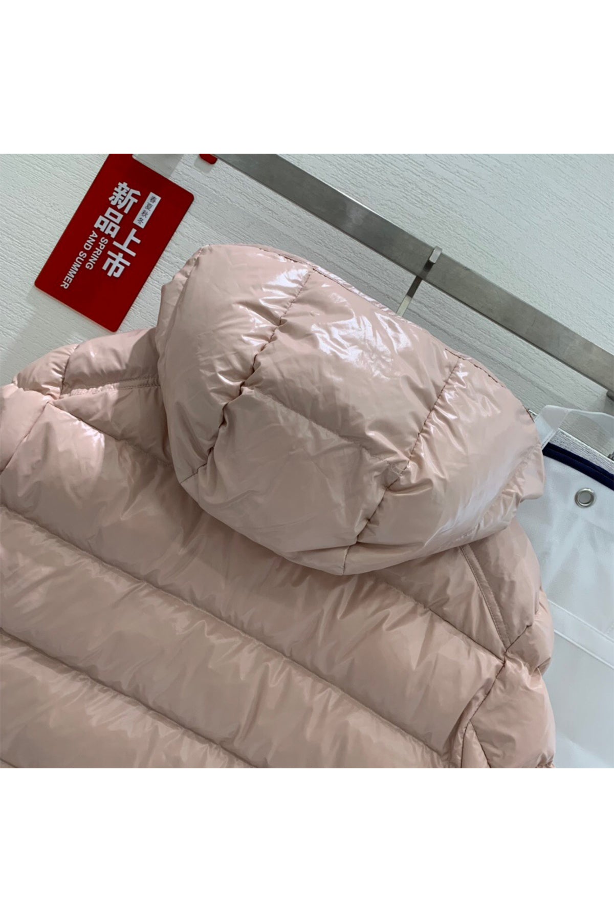 114913 Women Jackets - 24HEARTZ