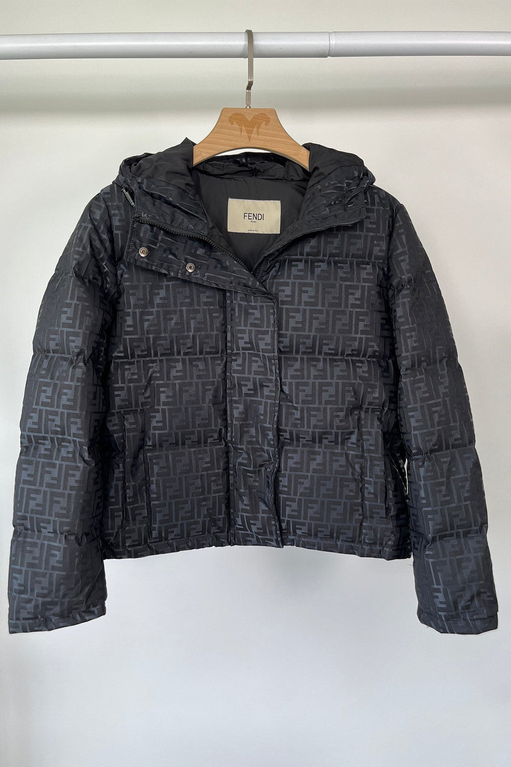 115169 Women Jackets - 24HEARTZ