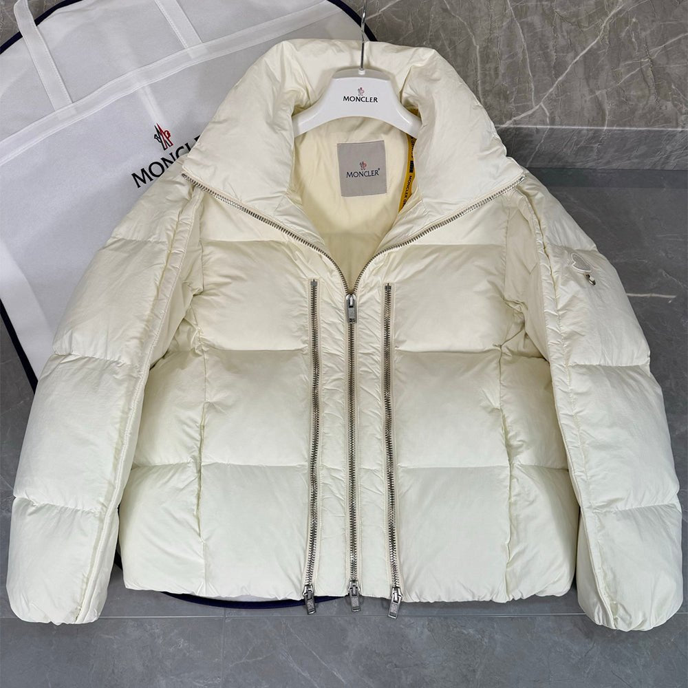 121934 Women Jackets - 24HEARTZ