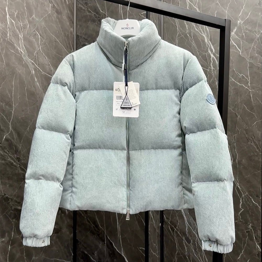 121935 Women Jackets - 24HEARTZ