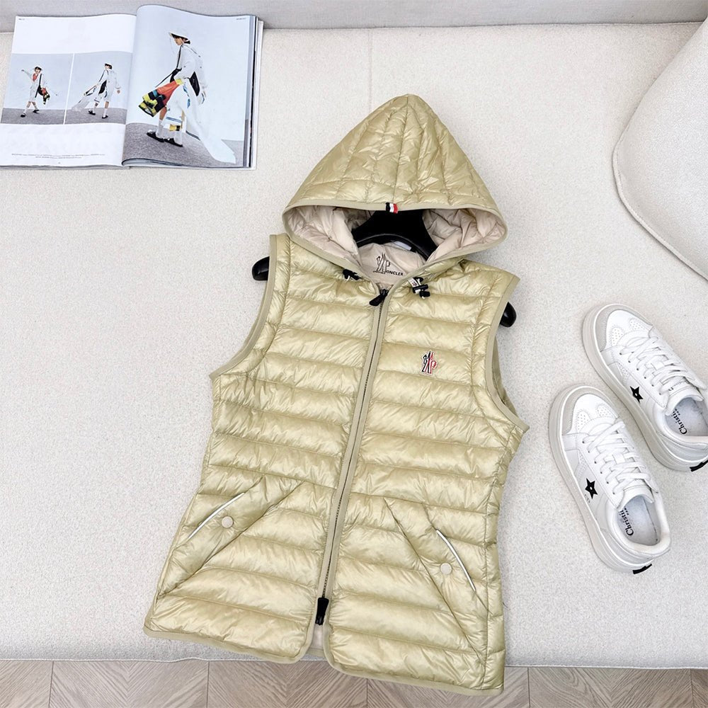 121940 Women Jackets - 24HEARTZ