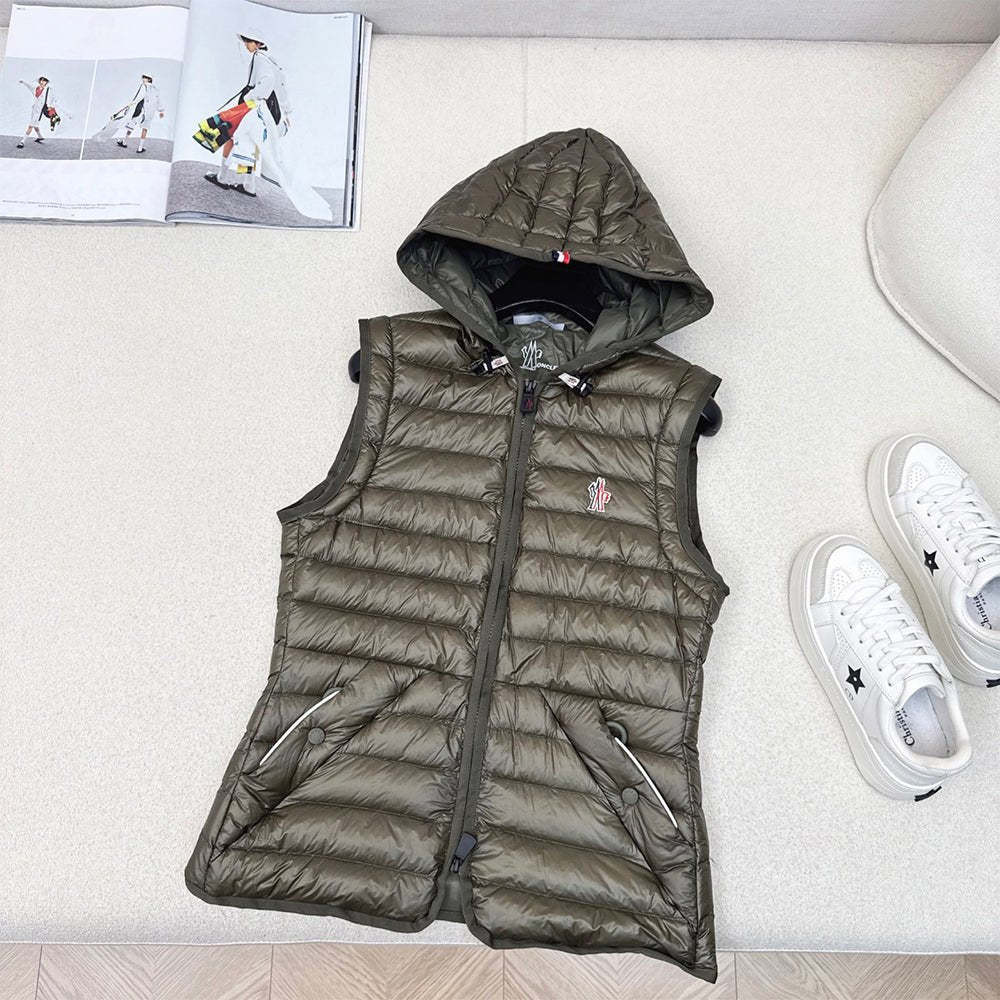 121941 Women Jackets - 24HEARTZ