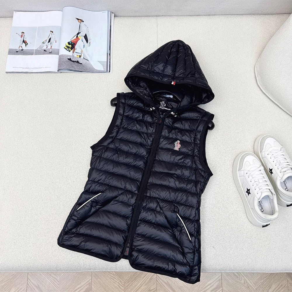 121942 Women Jackets - 24HEARTZ