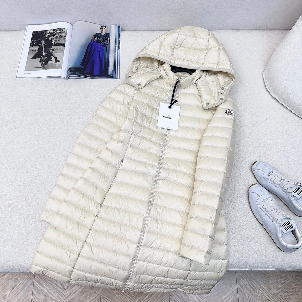 121944 Women Jackets - 24HEARTZ