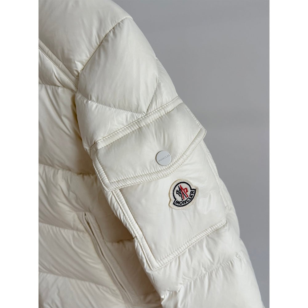 121965 Women Jackets - 24HEARTZ