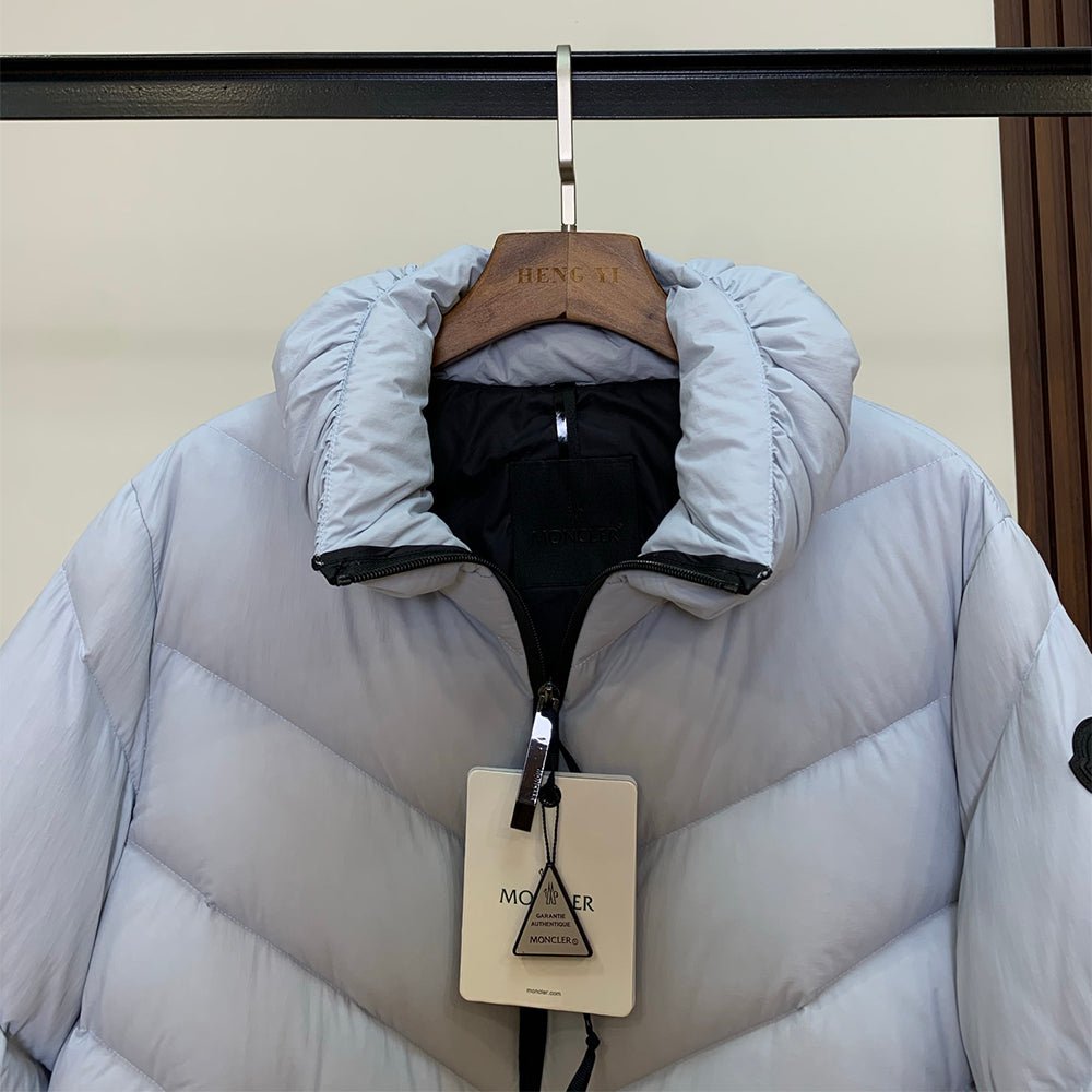 121987 Women Jackets - 24HEARTZ