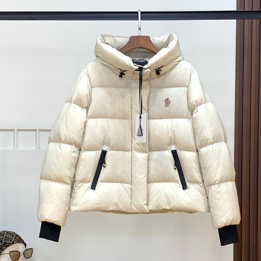 121988 Women Jackets - 24HEARTZ