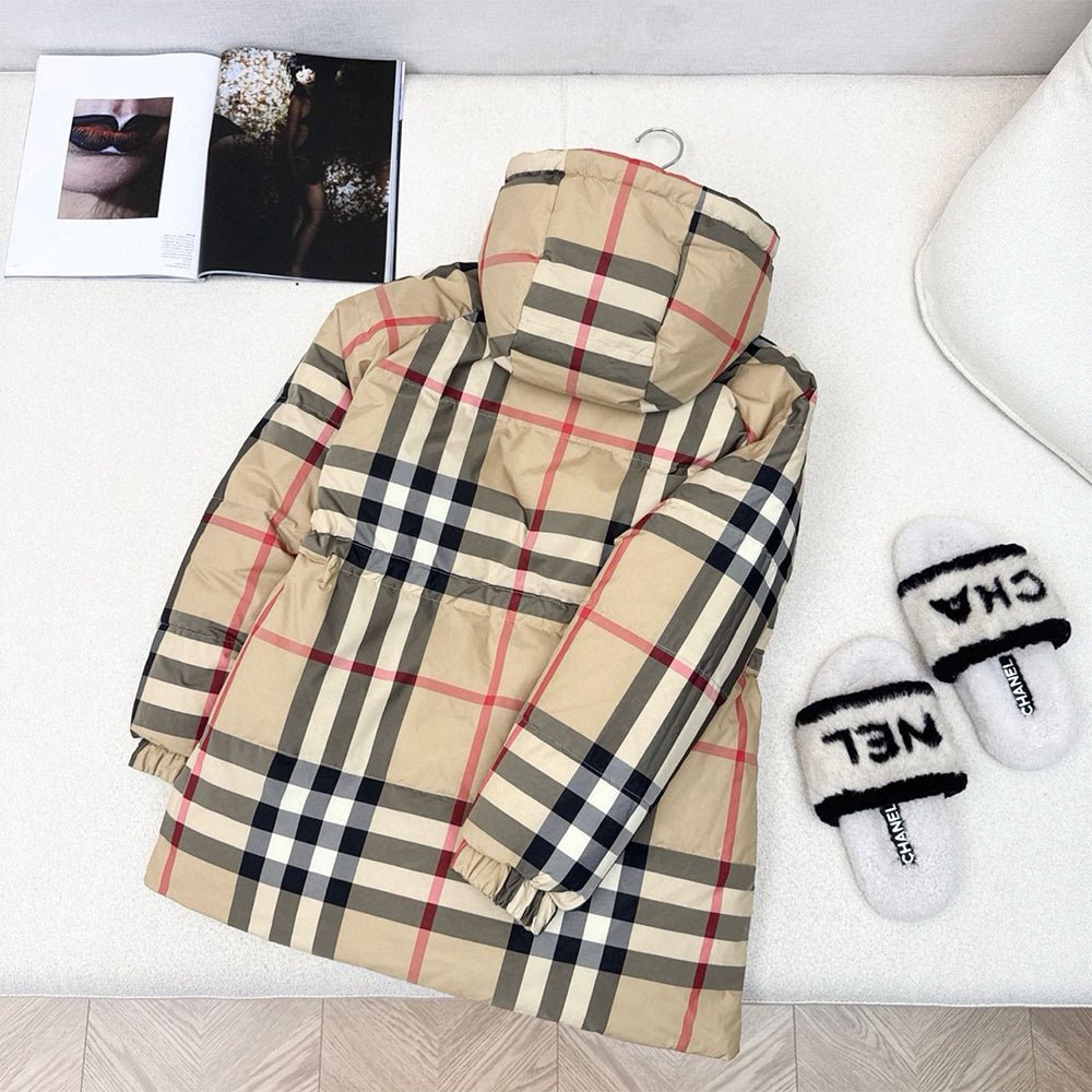 122193 Women Jackets - 24HEARTZ