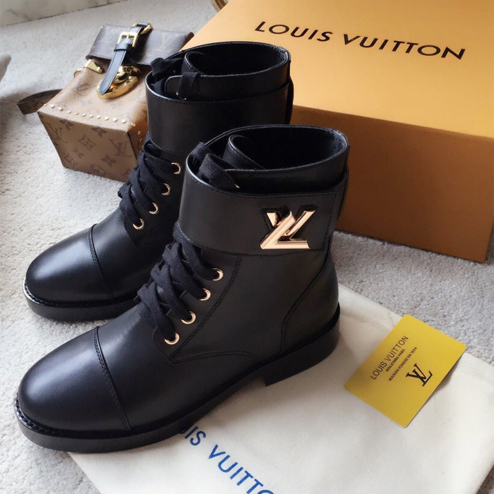 49988 Women Shoes - 24HEARTZ