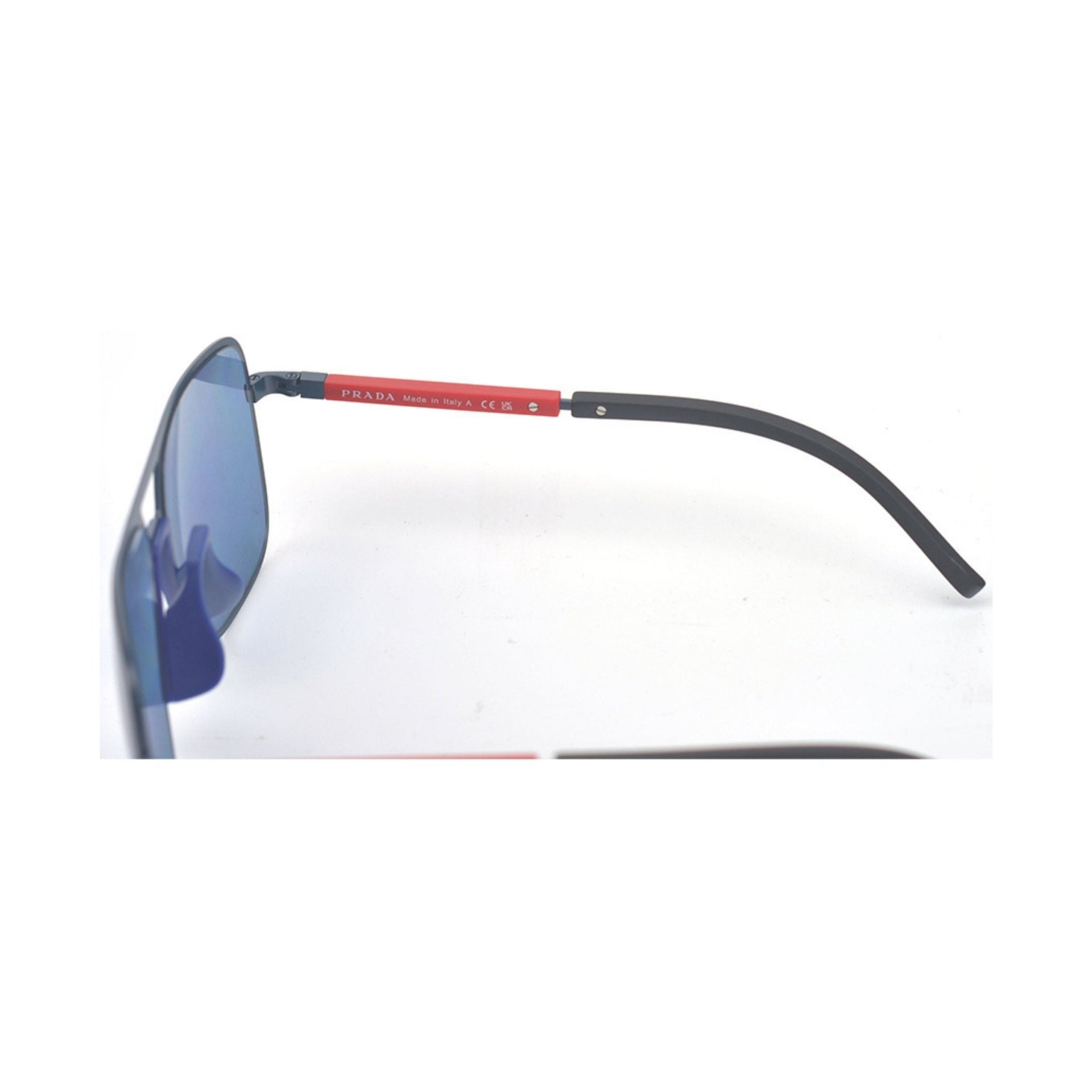 Eyewear 61 - 24HEARTZ