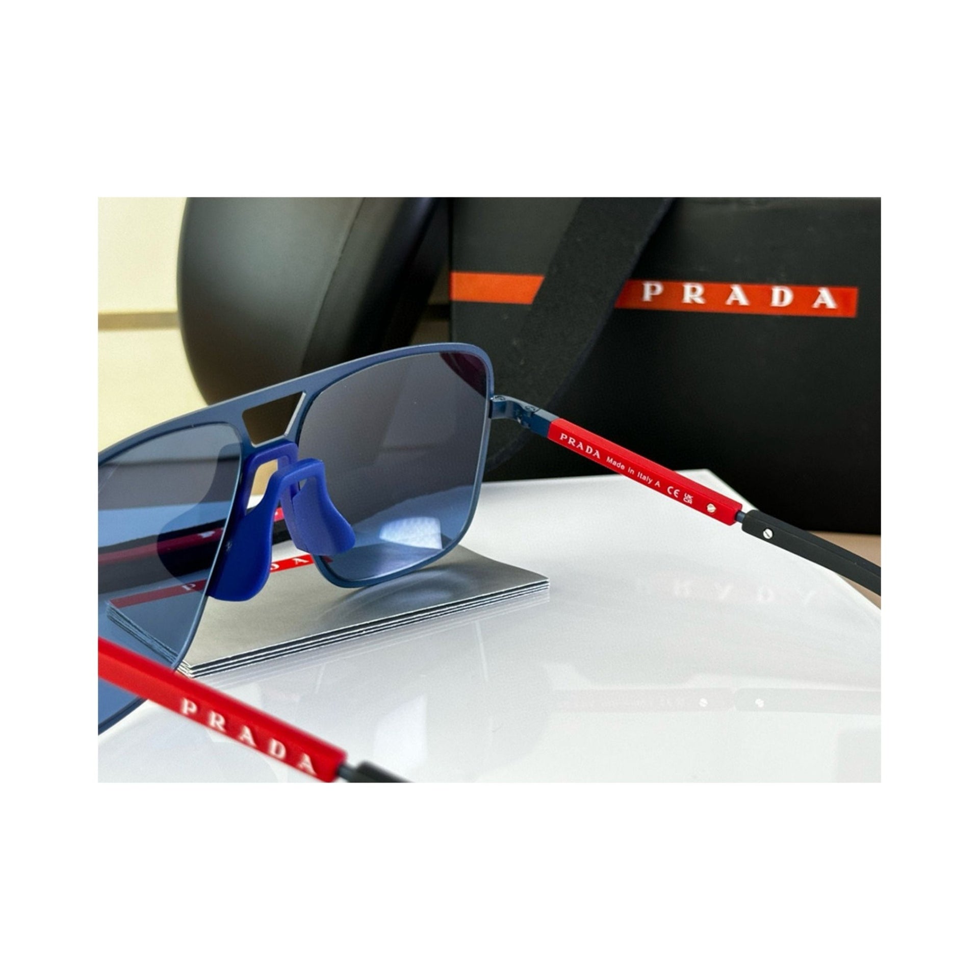 Eyewear 61 - 24HEARTZ