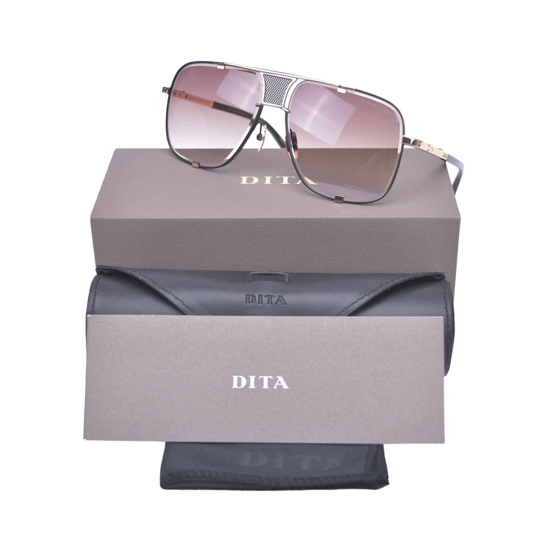 Eyewear 64 - 24HEARTZ