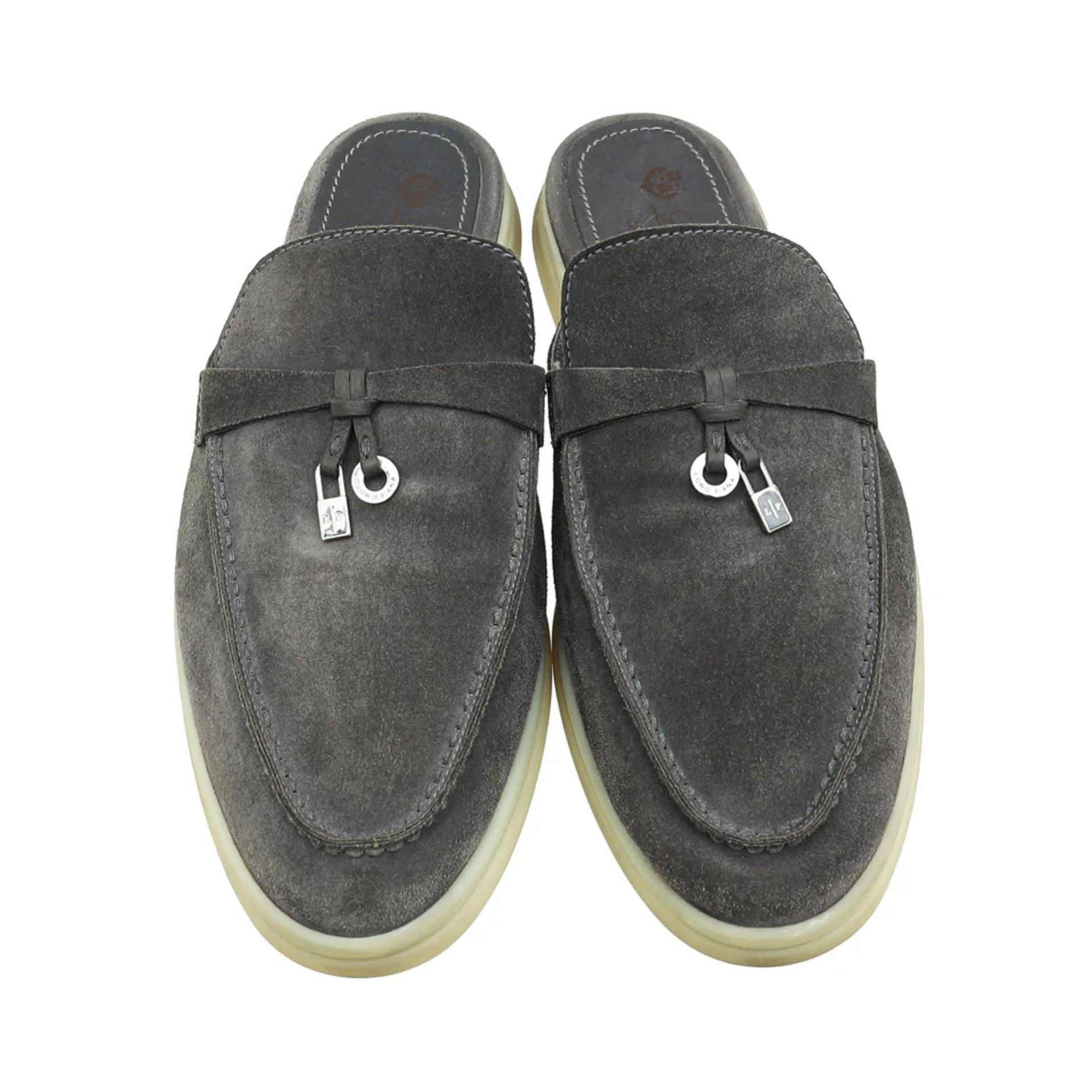 w shoes 8 - 24HEARTZ