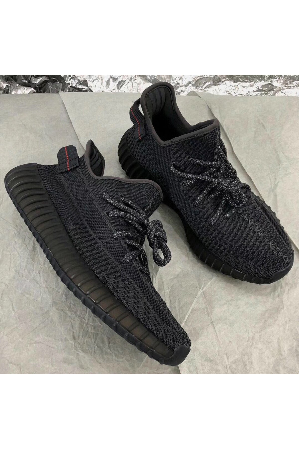 Yeezy 350 Women Shoes - 24HEARTZ